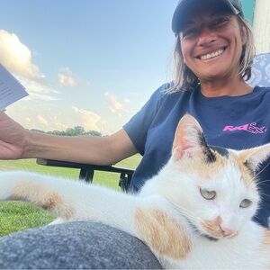 Meet your Posher, Shelly